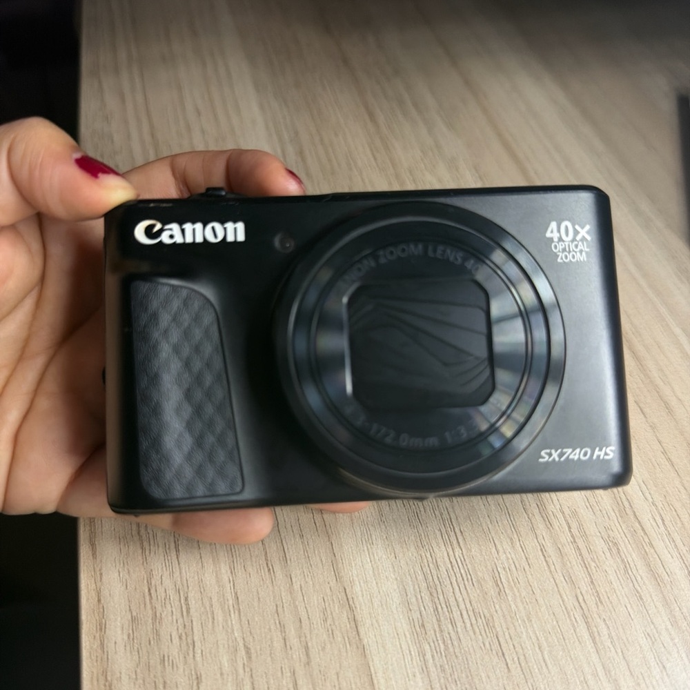 Canon SX740 HS Powershot Black Camera